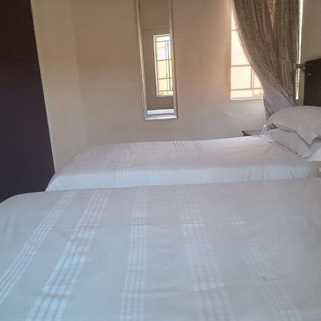 Vuya Nathi Bed And Breakfast Manzini Bagian luar foto