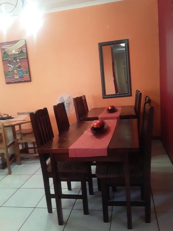 Vuya Nathi Bed And Breakfast Manzini Bagian luar foto